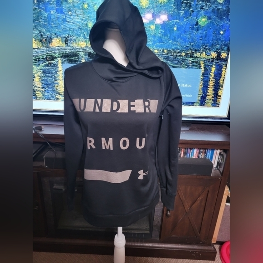 Under Armour Size S‎ women's hoodie sweatshirt